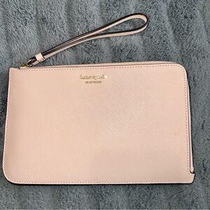 NWOT Medium L-Zip Kate Spade Wristlet Light Pink